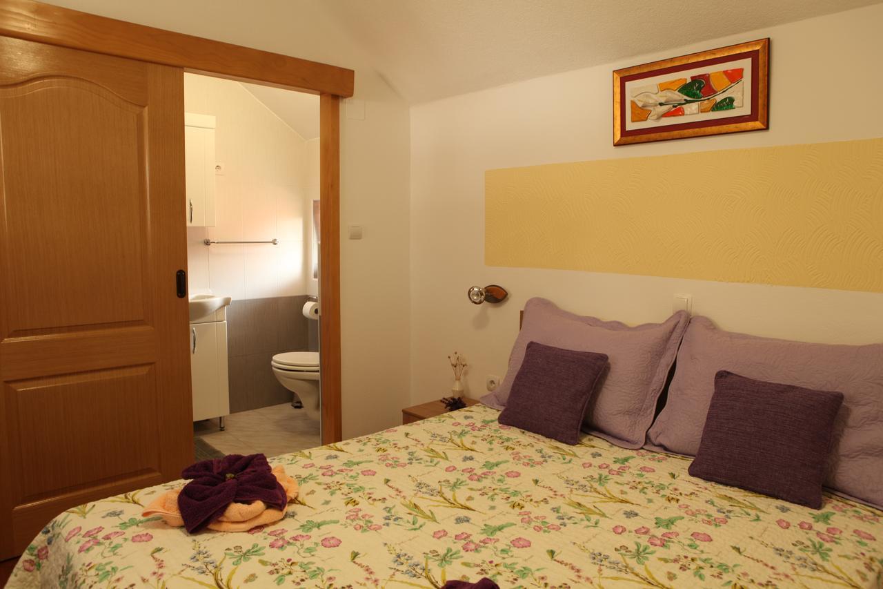 Vrhovine Guesthouse Samolov מראה חיצוני תמונה