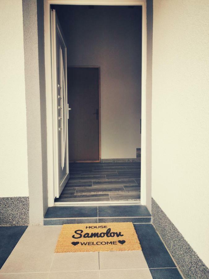 Vrhovine Guesthouse Samolov מראה חיצוני תמונה